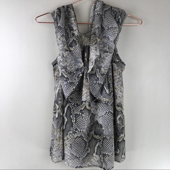 Show me your Mumu Snake Print Bungalow Top Large - Picture 7 of 8